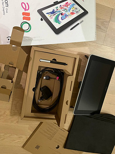 Графический планшет Wacom One 13 Pen Display (2 фото из 6)