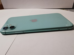 Apple iPhone 11 64 GB Roheline (8 foto / 10)