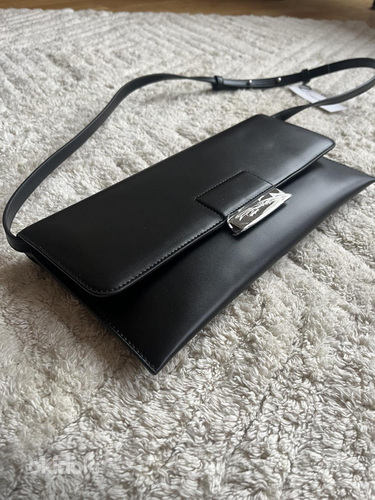 Кожаная черная сумочка Calvin Klein новая! (фото #1)