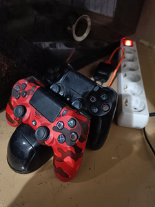 PS 4 консоль+ игры все в сборе (3 фото из 3)