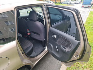 Nissan Note 2007 1.4 bensiin Tü 5/26 (9 foto / 15)