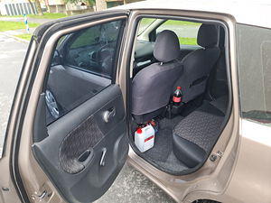 Nissan Note 2007 1.4 bensiin Tü 5/26 (14 foto / 15)