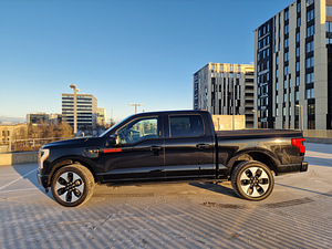 Ford F-150 Lightning Platinum Extended Range 131kwh 515km (3 foto / 5)