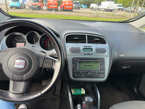 Seat Altea XL 2.0tdi 103kw dsg (6 foto / 9)