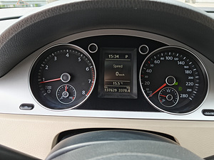 Продать Volkswagen Passat CC (8 фото из 8)