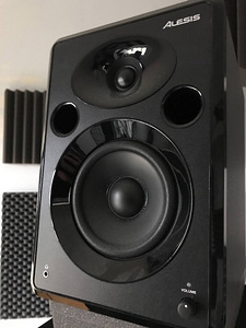 Alesis Elevate 5 MKII (2 foto / 3)