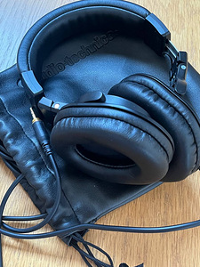 Audio-Technica ATH-M30x (2 фото из 2)