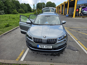 Skoda Karoq 2019 (1 foto / 10)