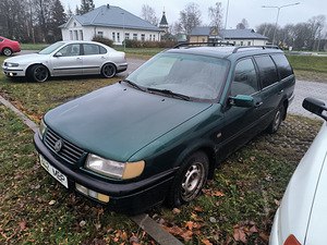 Volkswagen Passat (1 фото из 5)