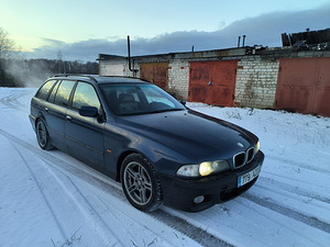 BMW 525d (3 фото из 8)