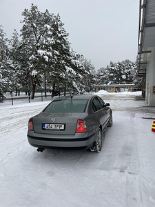 Volkswagen passat (3 foto / 8)