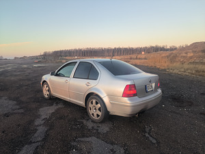 Volkswagen Jetta/Bora (2 foto / 8)