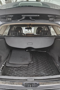 Toyota Avensis (10 foto / 10)