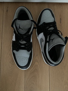 Air Jordan 1 Low дымчатый серый (3 фото из 3)
