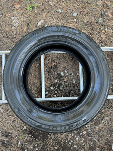 BRIDGESTONE 205/55 R16 (3 foto / 8)