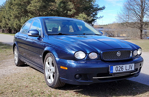 Jaguar X-Type (4 фото из 11)