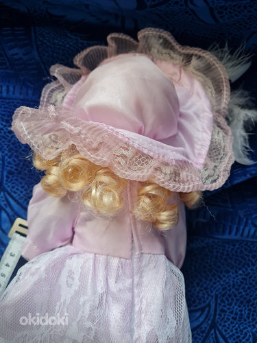 Фарфоровая кукла в коллекцию (фото #6)