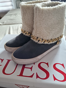 Guess kingi 31 (2 foto / 3)