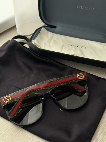 Очки GUCCI