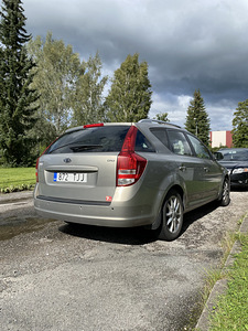 Kia Ceed 2011 1.6 85kw Diisel (2 foto / 5)