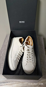 Hugo Boss (3 foto / 5)