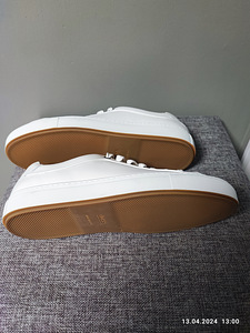 Hugo Boss (4 фото из 5)