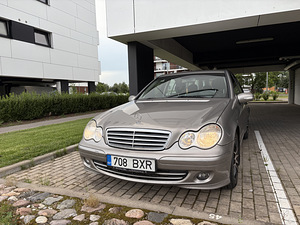 Mercedes-Benz C 180 KOMPRESSOR 105kW (1 foto / 15)