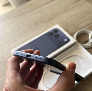 Müüa iPhone 17 Pro Deep Blue 256GB – ideaalne seisukord (2 foto / 10)