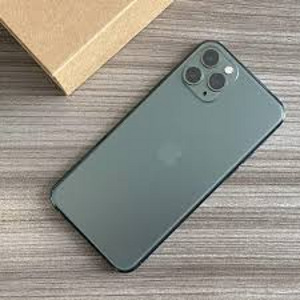 iPhone 11 Pro 256GB Green heas seissukorras ( aku 100%) (1 foto / 2)