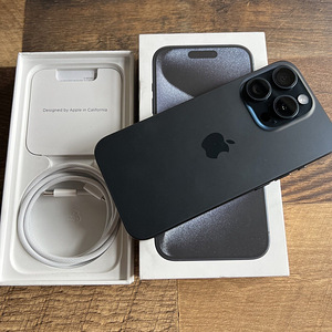 iPhone 15 Pro 256GB Black в очень хорошем состоянии, аккумулятор 100% (1 фото из 1)