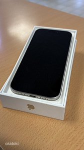 Apple iPhone 15 Pro White Titanium 128GB v heas korras. (2 foto / 2)