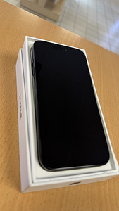 Apple iPhone 15 Pro 128Gb v heas korras (2 foto / 2)