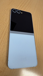 Samsung Galaxy Flip 6 12/256Gb väga heas korras (1 foto / 4)