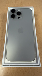 iPhone 15 Pro Max 256Gb Natural Tittanium v heas korras (1 foto / 4)