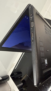 Dell Latitude 5290 | i5-7300U | 12.3" väga heas korras (8 foto / 9)