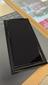Samsung Galaxy S23 Ultra 256Gb Green v heas korras (5 foto / 7)