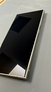 Samsung Galaxy S24 Ultra 12/512Gb Titanium heas korras (4 foto / 4)