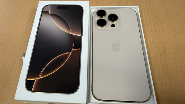 Apple iPhone 16 Pro 256Gb Gold в отличном состоянии