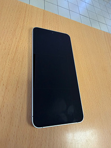 Samsung Galaxy S25 FE 128Gb Hall väga heas korras (2 foto / 6)