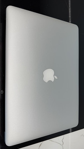 Macbook air 13 (2017) 1.6 ghz 8gb 256Gb, серебристый, в очень хорошем состоянии (6 фото из 6)