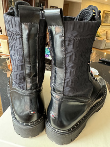 Полусапоги TOMMY HILFIGER (2 фото из 8)