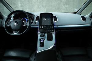Аренда авто - Renault Espace Initiale 7 мест (5 фото из 6)