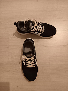 Adidas tossud (42 2/3) and 270cm (2 foto / 5)