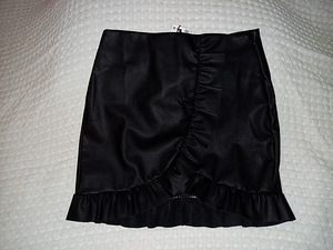 UUS must nahast seelik - New Reserved Leather Skirt Size:38 (1 foto / 3)