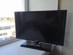 Teler 32" Samsung (1 foto / 4)