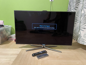 Samsung UE40ES7000, Full HD 1080p 40", 3D (1 foto / 3)