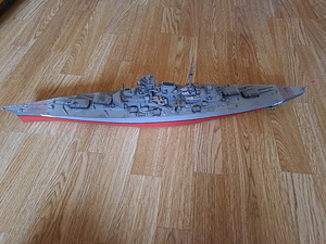 Tankide plastmudelid ja laevamudel (4 foto / 4)