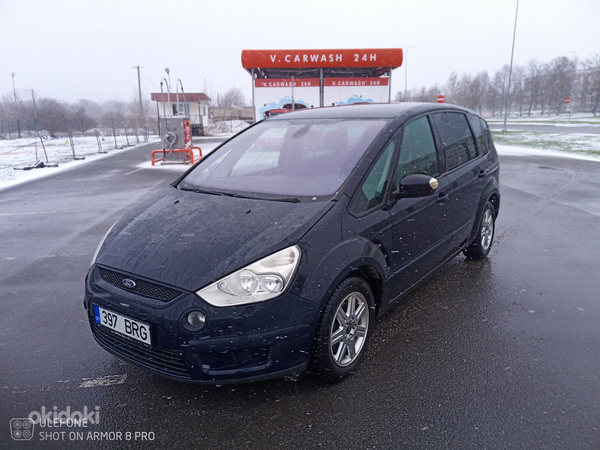 Ford S-max (фото #1)