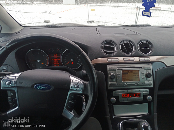 Ford S-max (фото #13)