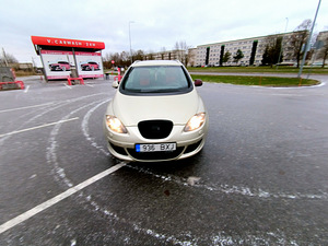 SEAT ALTEA XL (2 foto / 8)